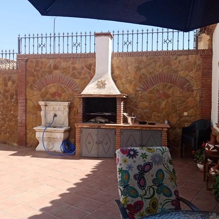 Casa Cueva Soledad Villa กวาดิกซ์ ภายนอก รูปภาพ