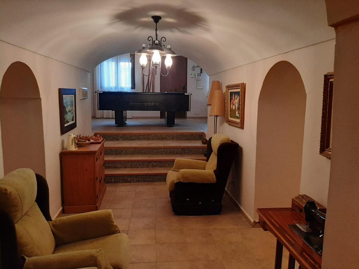 Casa Cueva Soledad Villa กวาดิกซ์ ภายนอก รูปภาพ